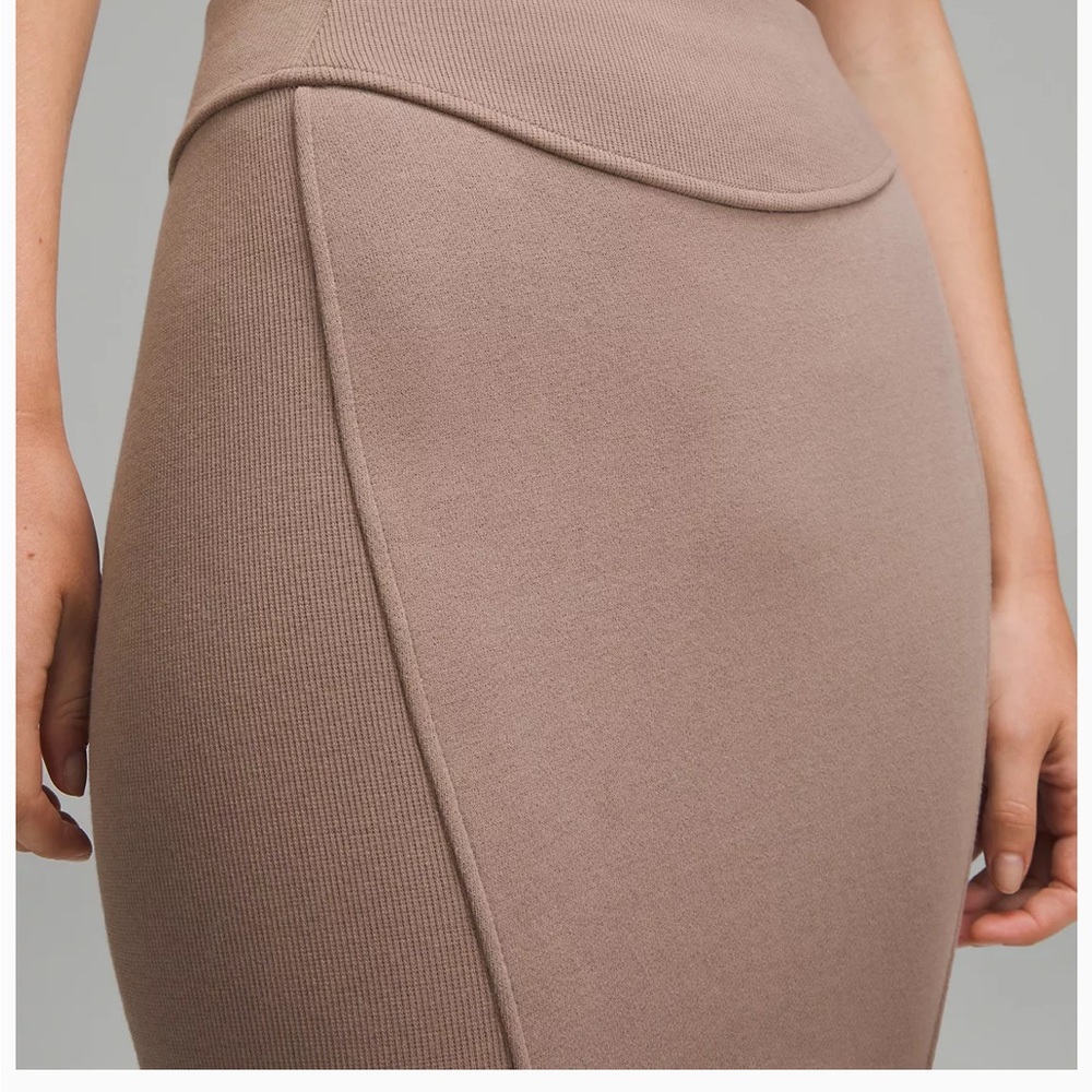 NWT-Lululemon Scuba High-Rise Mini Skirt - Picture 5 of 7